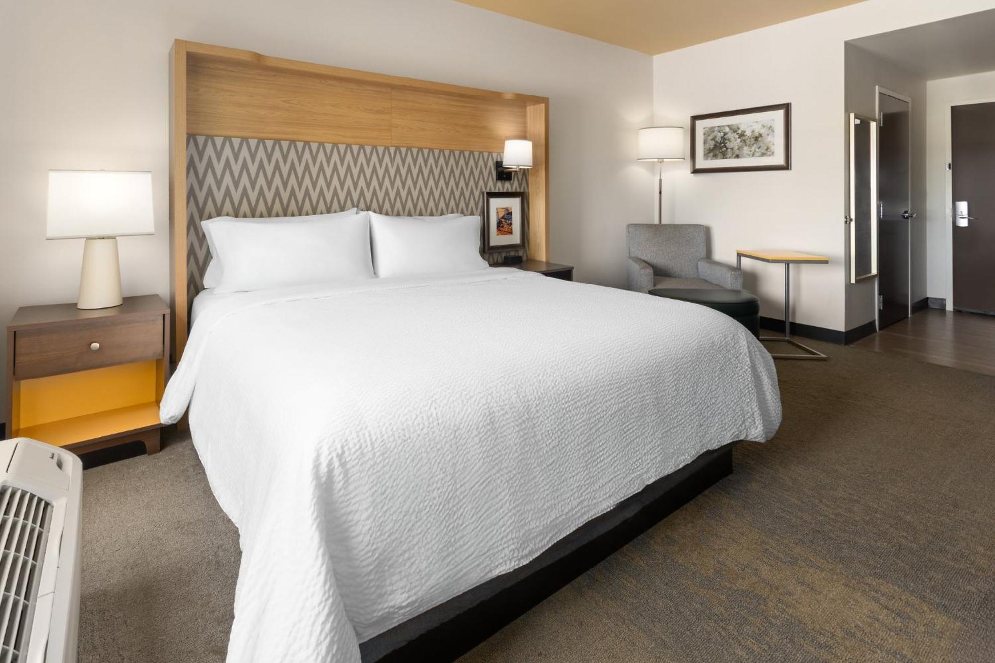 Holiday Inn & Suites - Savannah Airport - Pooler By Ihg Екстериор снимка