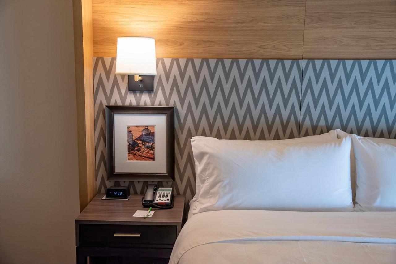Holiday Inn & Suites - Savannah Airport - Pooler By Ihg Екстериор снимка