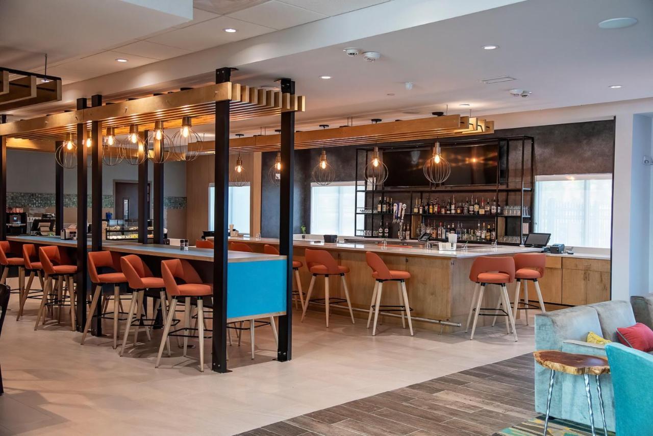 Holiday Inn & Suites - Savannah Airport - Pooler By Ihg Екстериор снимка