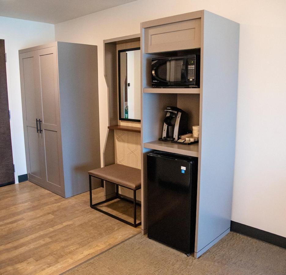 Holiday Inn & Suites - Savannah Airport - Pooler By Ihg Екстериор снимка