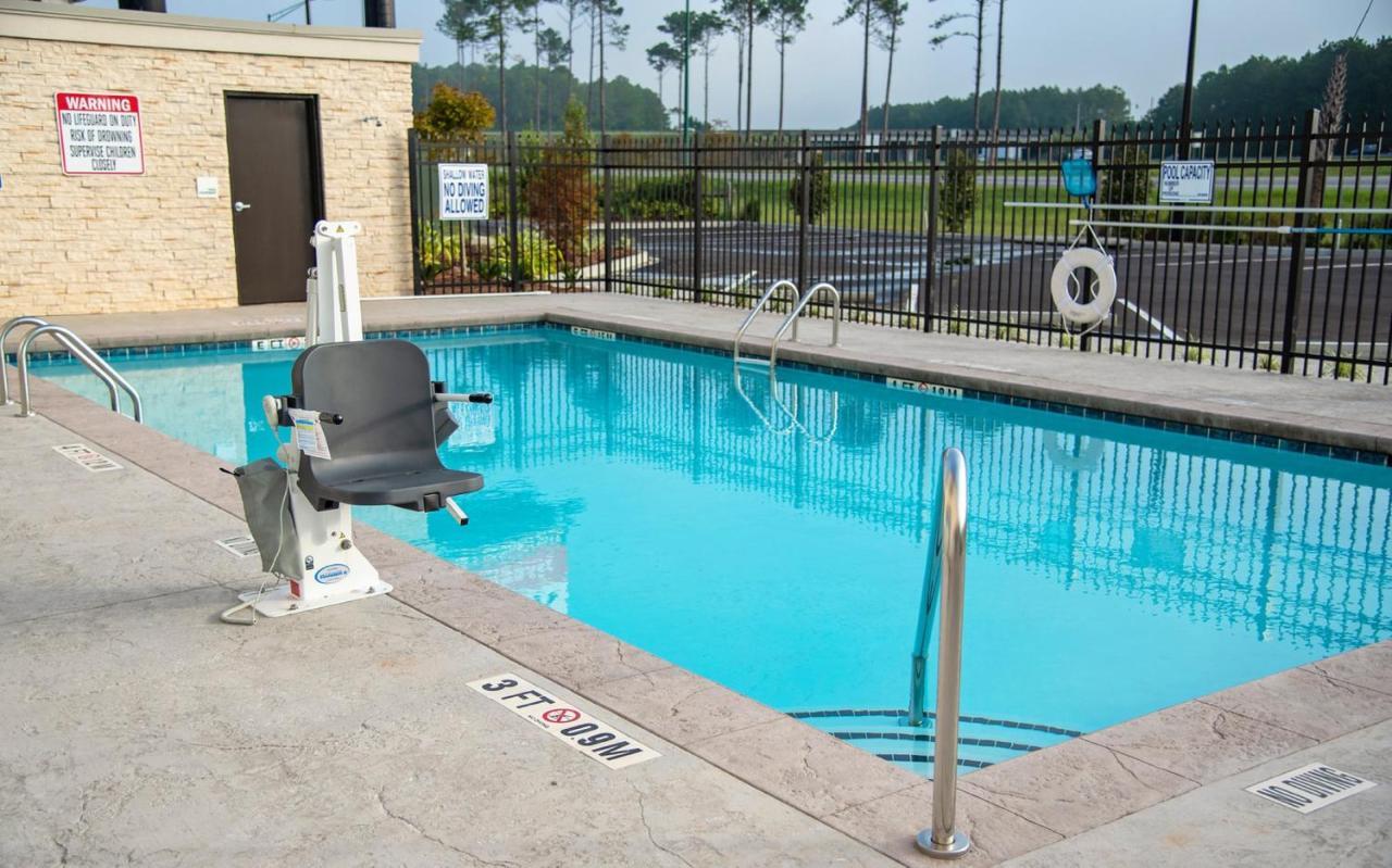 Holiday Inn & Suites - Savannah Airport - Pooler By Ihg Екстериор снимка